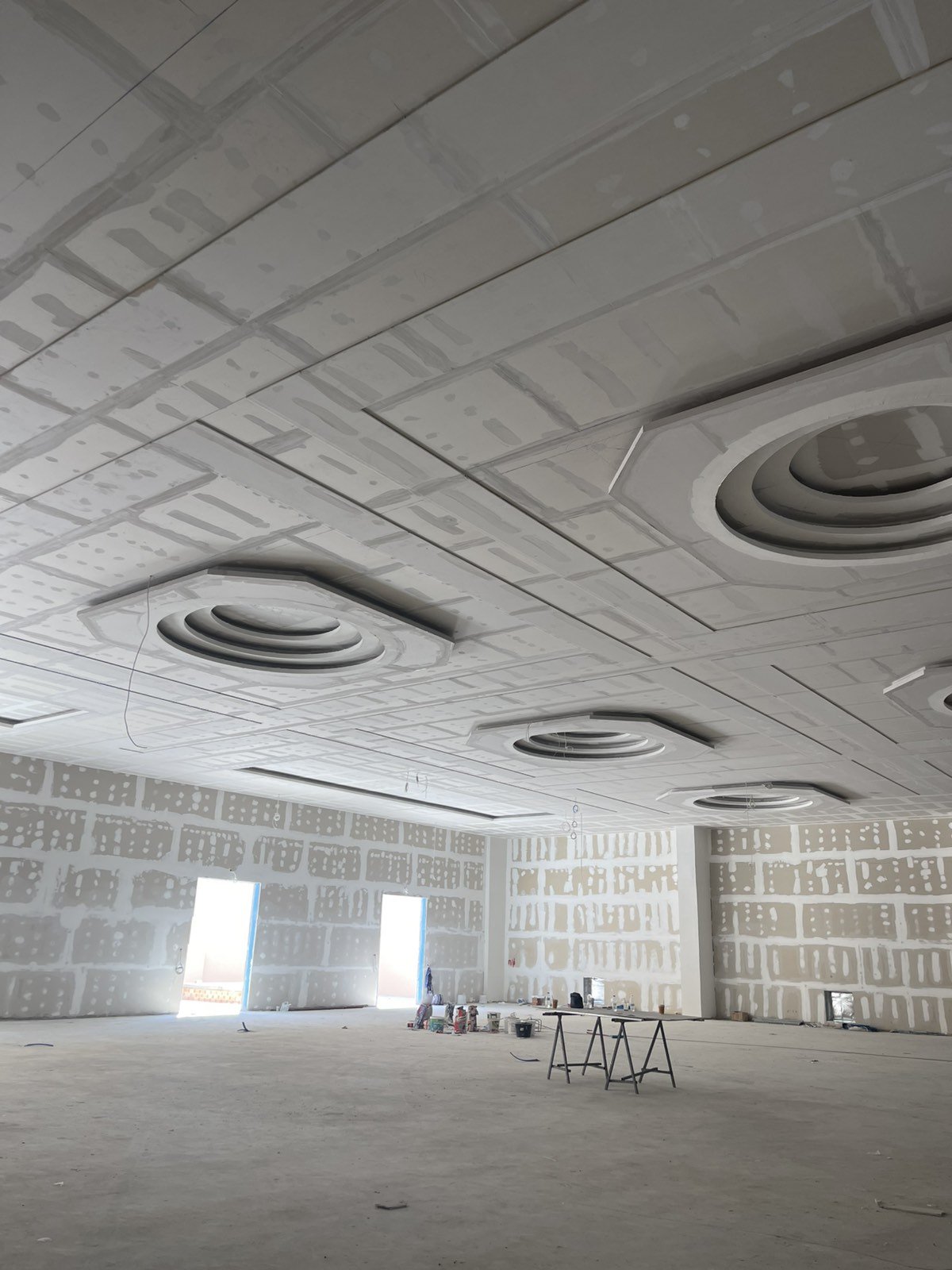DRY CONSTRUCTION
