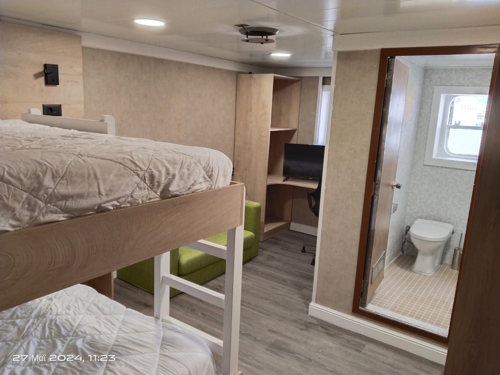 COMPREHENSIVE SHIP RENOVATION & EQUIPMENT SOLUTIONS